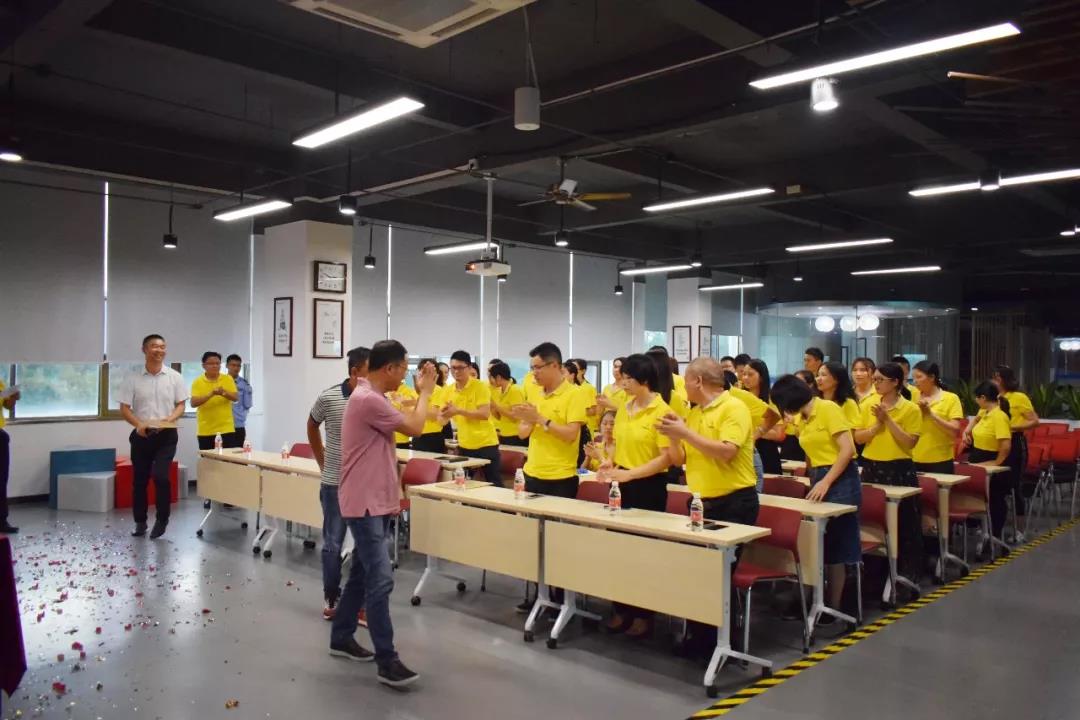 新紅陽熱烈歡迎迪歐家具集團董事長-黃壽金先生的到來